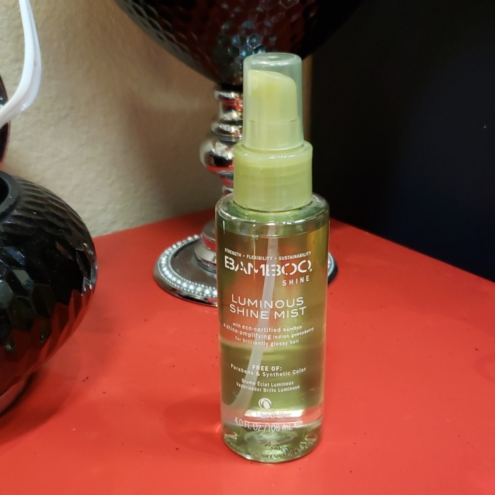 Luminous shine mist